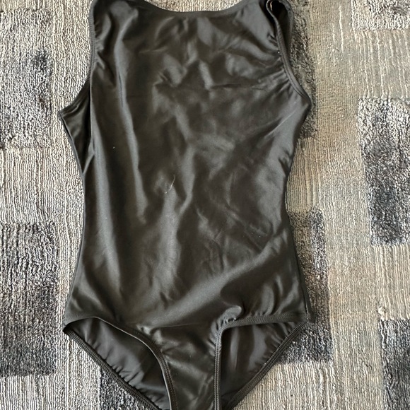 Girls Lattice Back Tank Leotard, size medium. Never worn. - Picture 5 of 8